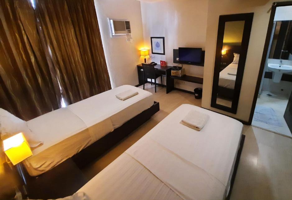Makati Boutique Hotel Near Naia Airport Terminal 3 Edsa Pasay Cbd Μακάτι Εξωτερικό φωτογραφία