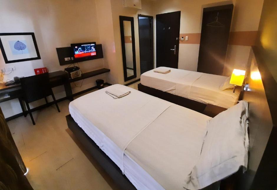 Makati Boutique Hotel Near Naia Airport Terminal 3 Edsa Pasay Cbd Μακάτι Εξωτερικό φωτογραφία