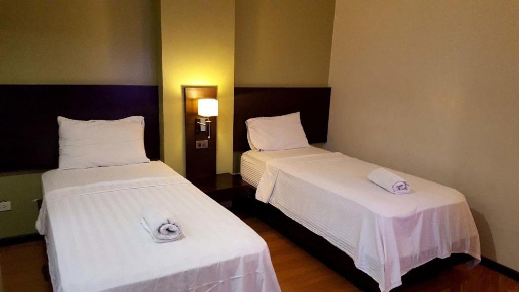 Makati Boutique Hotel Near Naia Airport Terminal 3 Edsa Pasay Cbd Μακάτι Εξωτερικό φωτογραφία